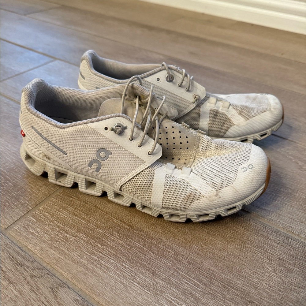 Women’s On Cloud 5 Running White Athletic Shoes